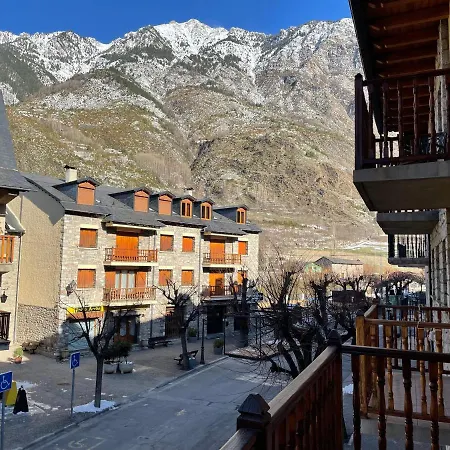 Apartamento El Tilo De Benas Benasque Exterior photo