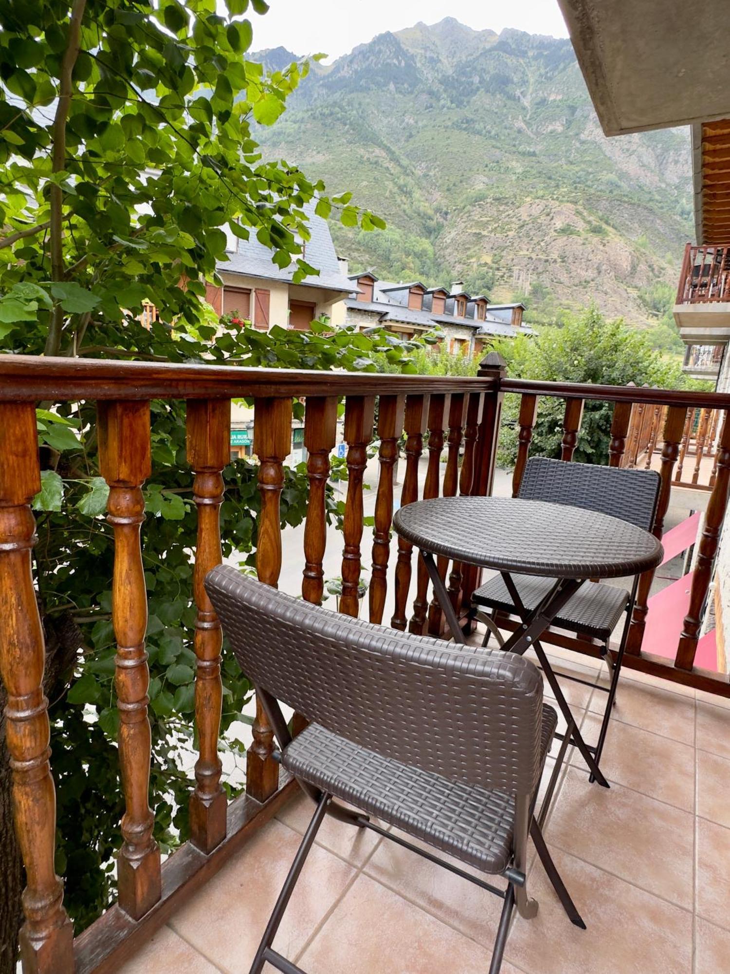 El Tilo De Benas Apartment Benasque